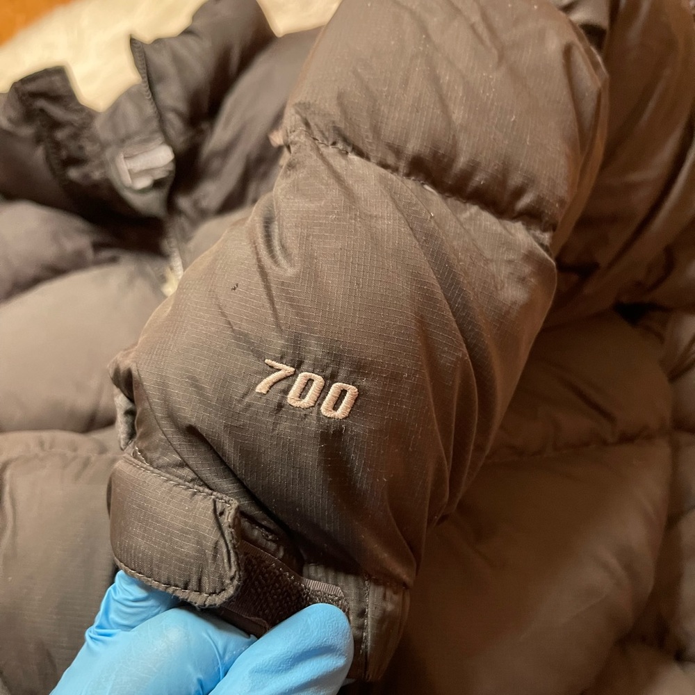 The North face men's 700 puffer jacket - Picture 13 of 16
